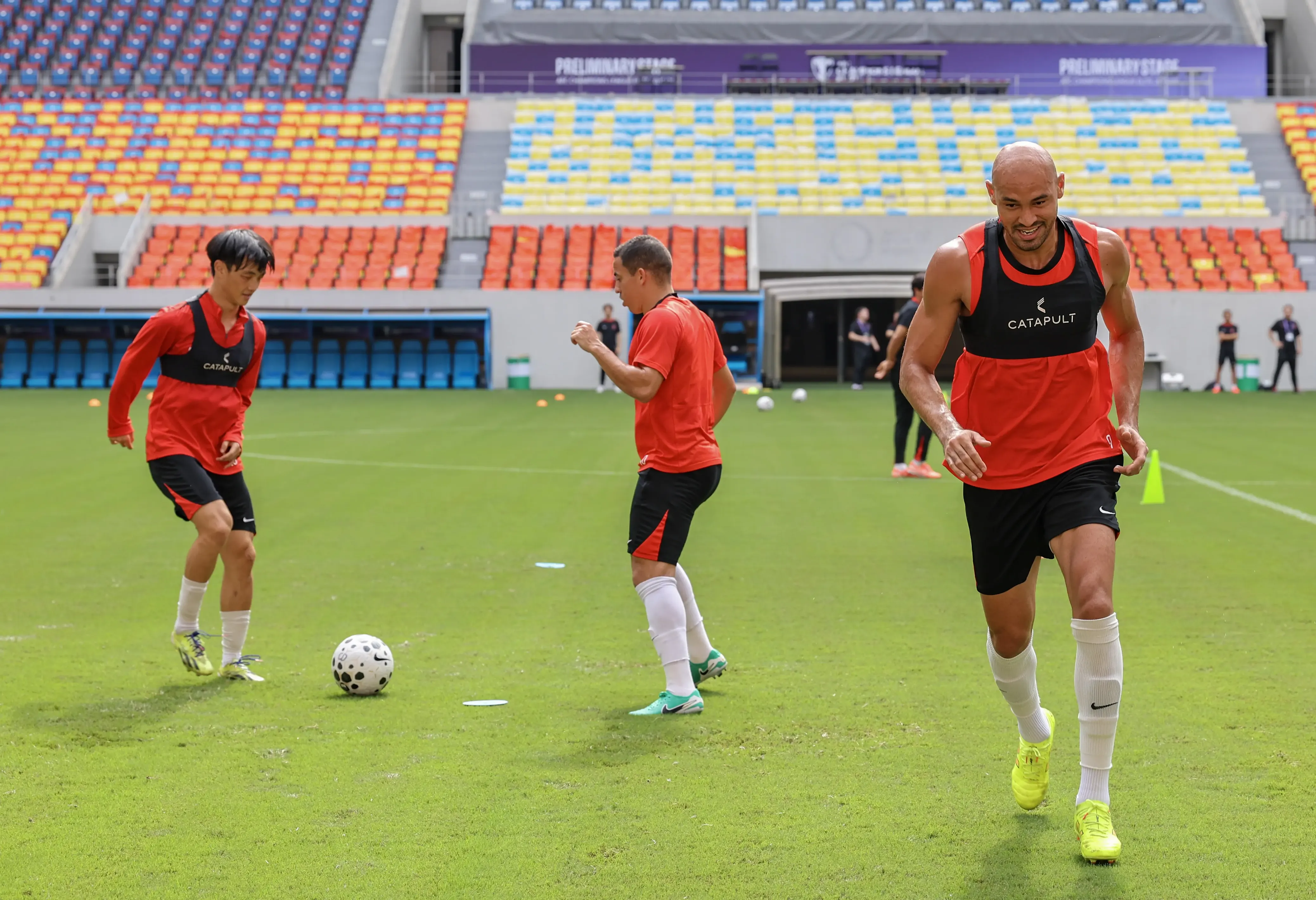 成都足球历, 相比徐正源