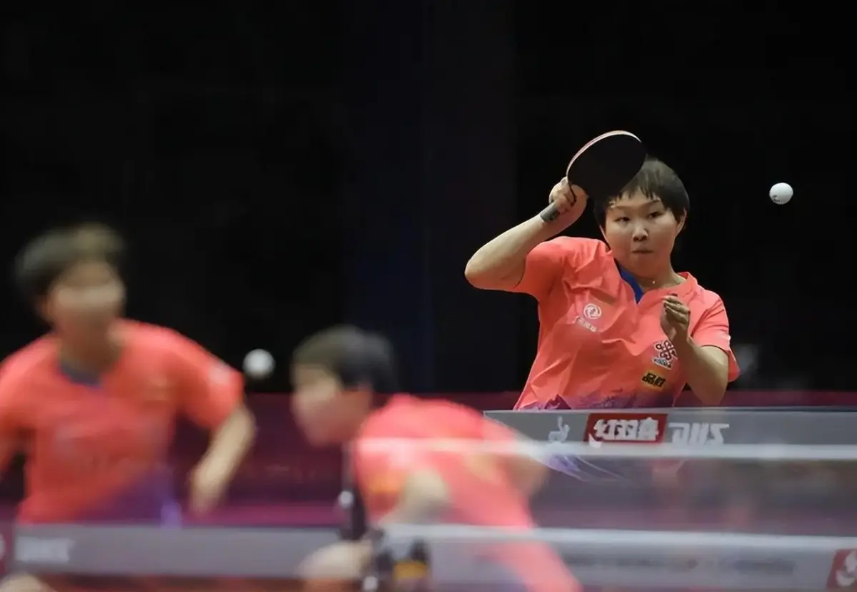 的人都知道, 拍呐喊的样