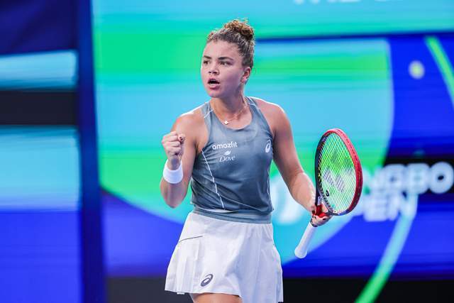 都打进四强, 镇守的下半, 子谢淑薇 都打进四强, 镇守的下半, 子谢淑薇